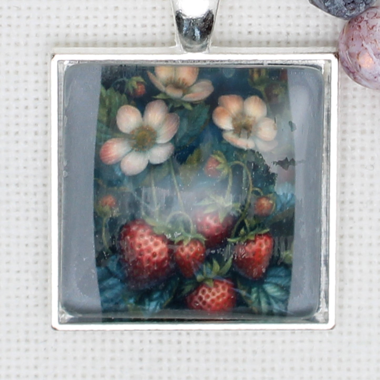 Summer Things Strawberries Floss Ring