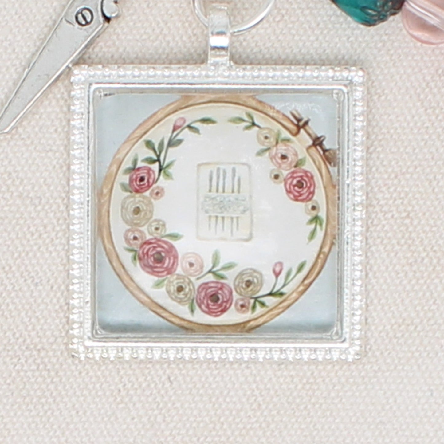 Cross Stitch And Embroidery Zipper Pull/ Mini-Fob