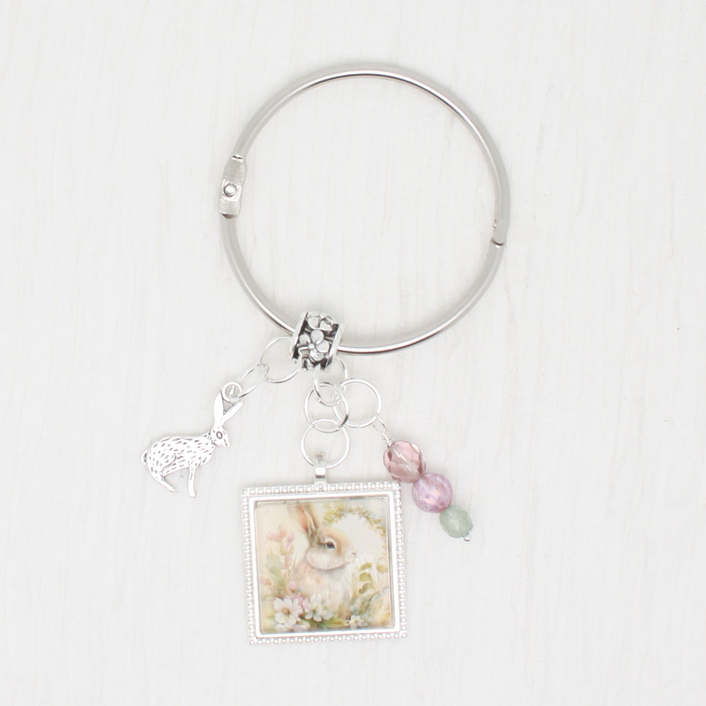 Welcome Bunny Floss Ring