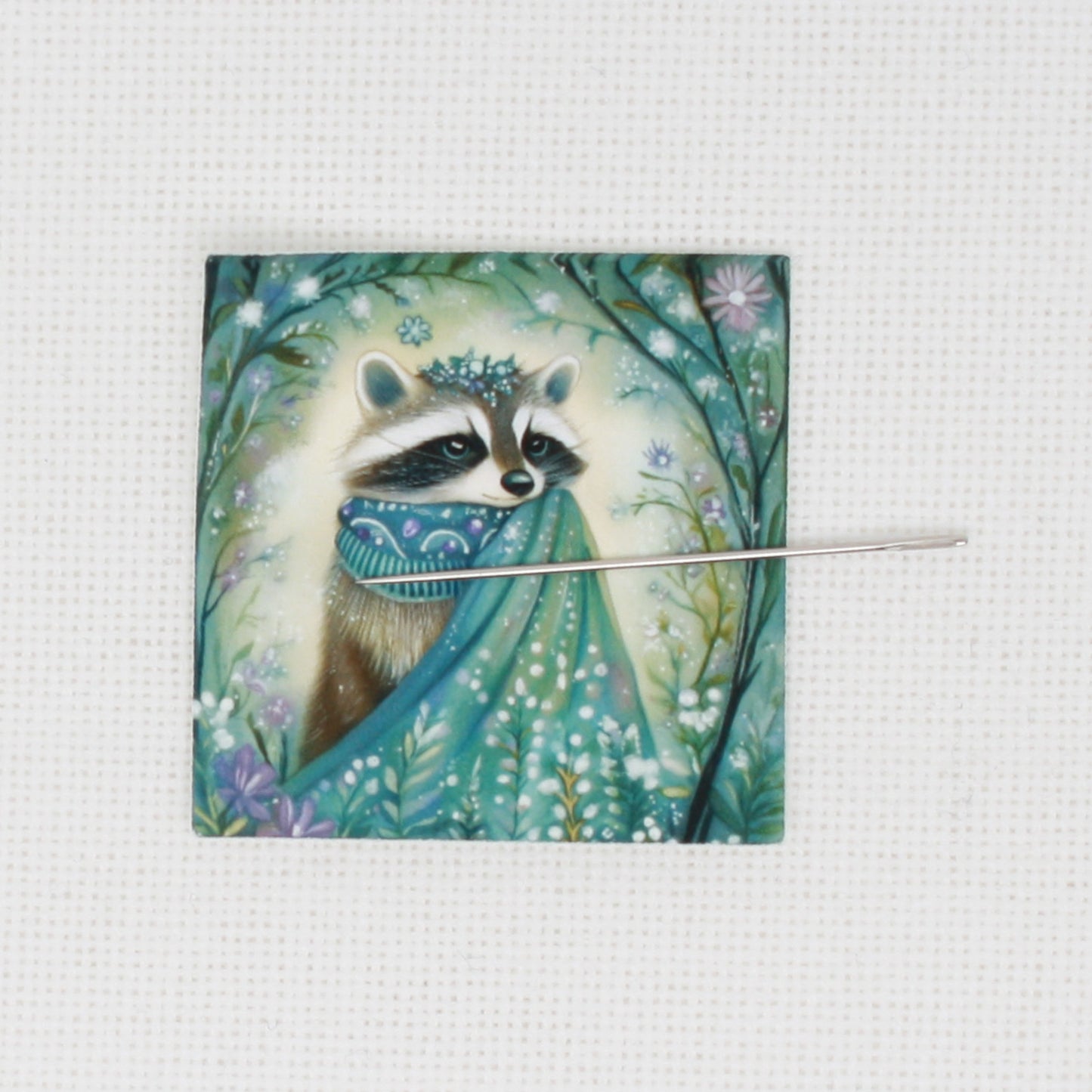Winter Animals Raccoon Needle Minder