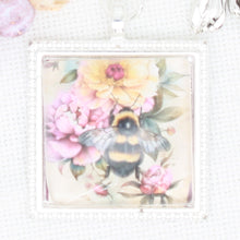 Bee And Flowers Zipper Pull/ Mini-Fob