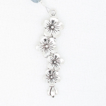 Flower and Bee Scissor Fob