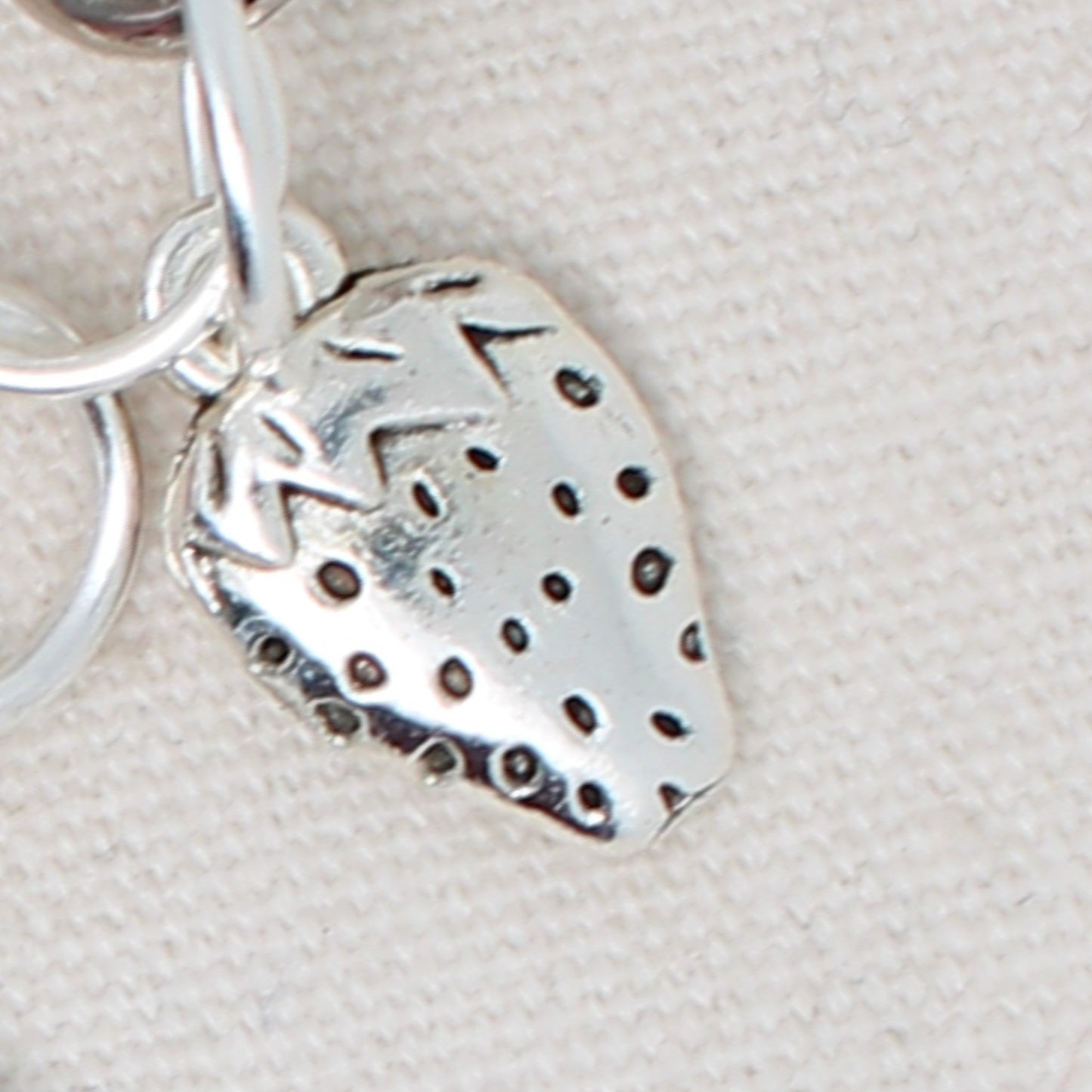 Night Things Strawberries Zipper Pull/ Mini-Fob