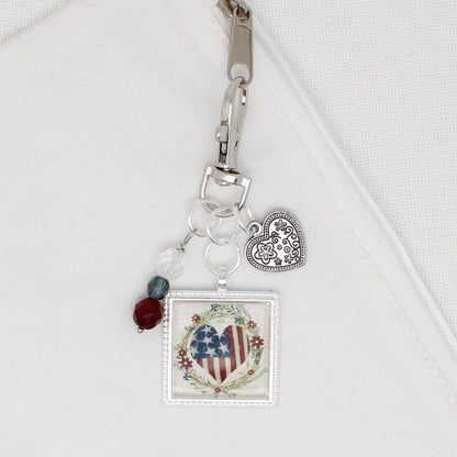 American Wreath Zipper Pull/ Mini- Fob