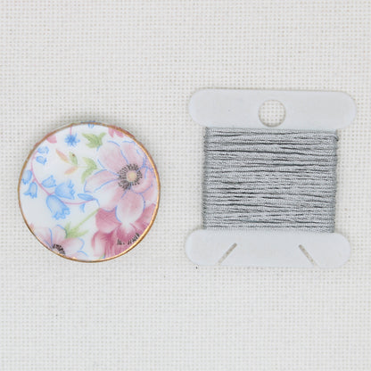 Floral China Magnetic Needle Minder