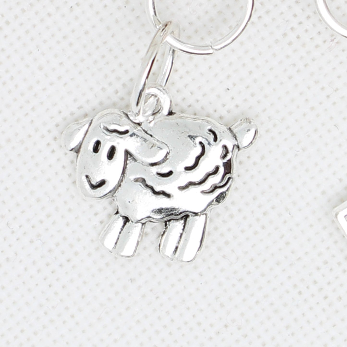 Christmas Sheep Floss Ring