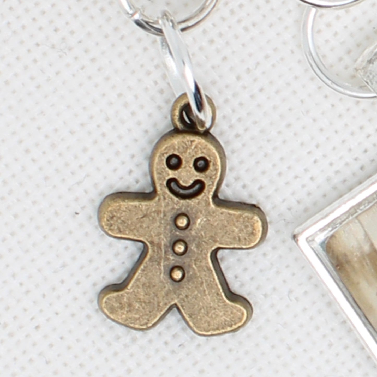 Christmas At Home Floss Ring