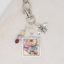 Bee And Flowers Zipper Pull/ Mini-Fob