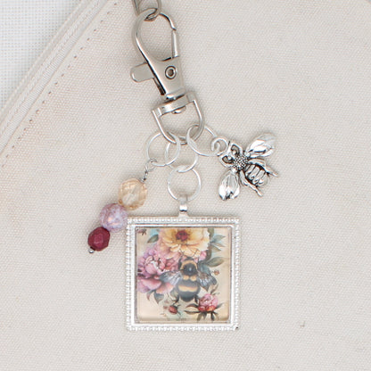 Bee And Flowers Zipper Pull/ Mini-Fob