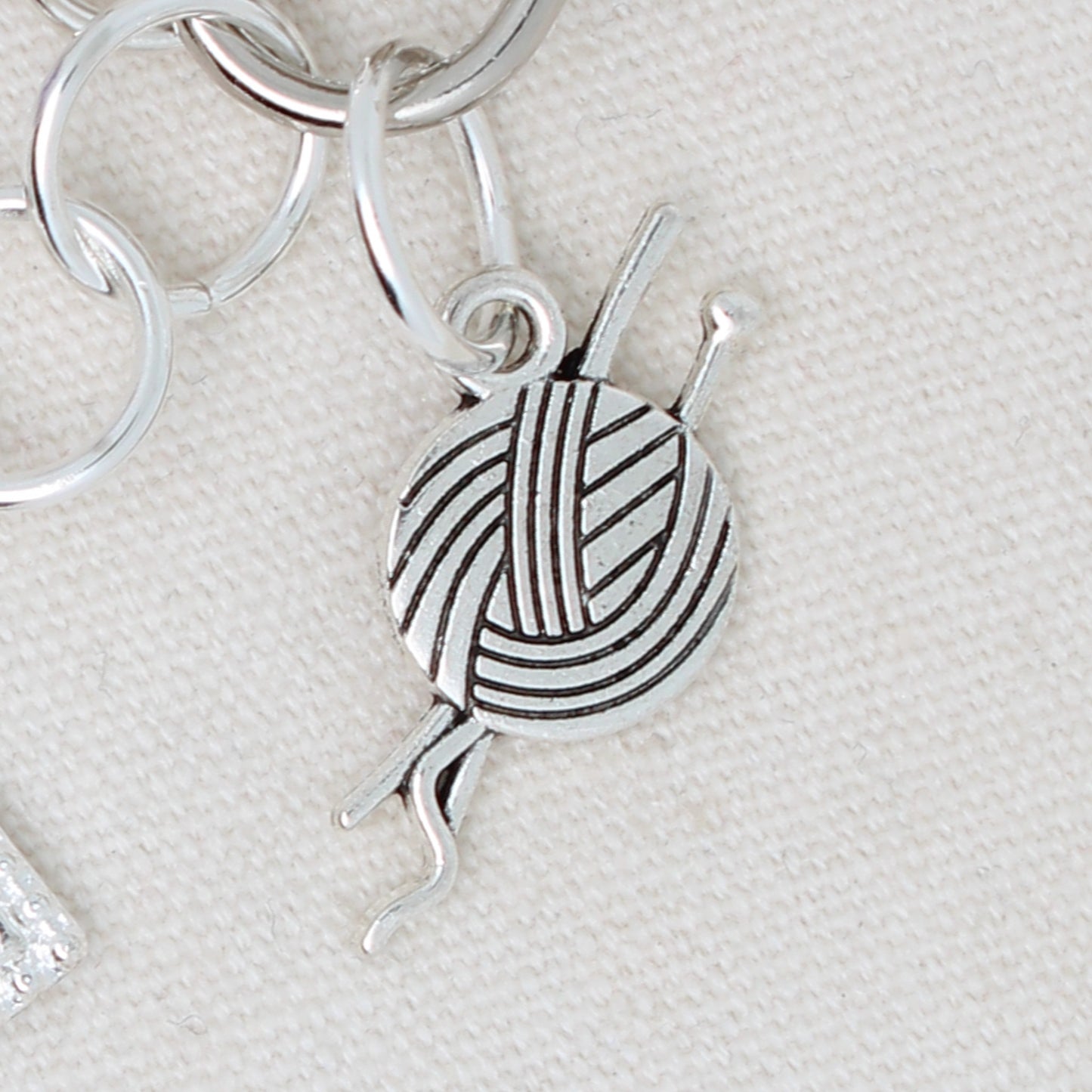 Basket Of Yarn Zipper Pull/ Mini-Fob