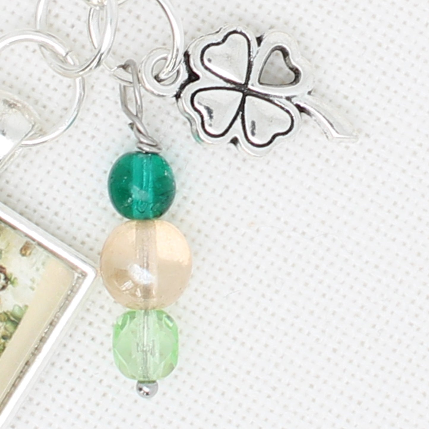 St Patrick Bunny Floss Ring