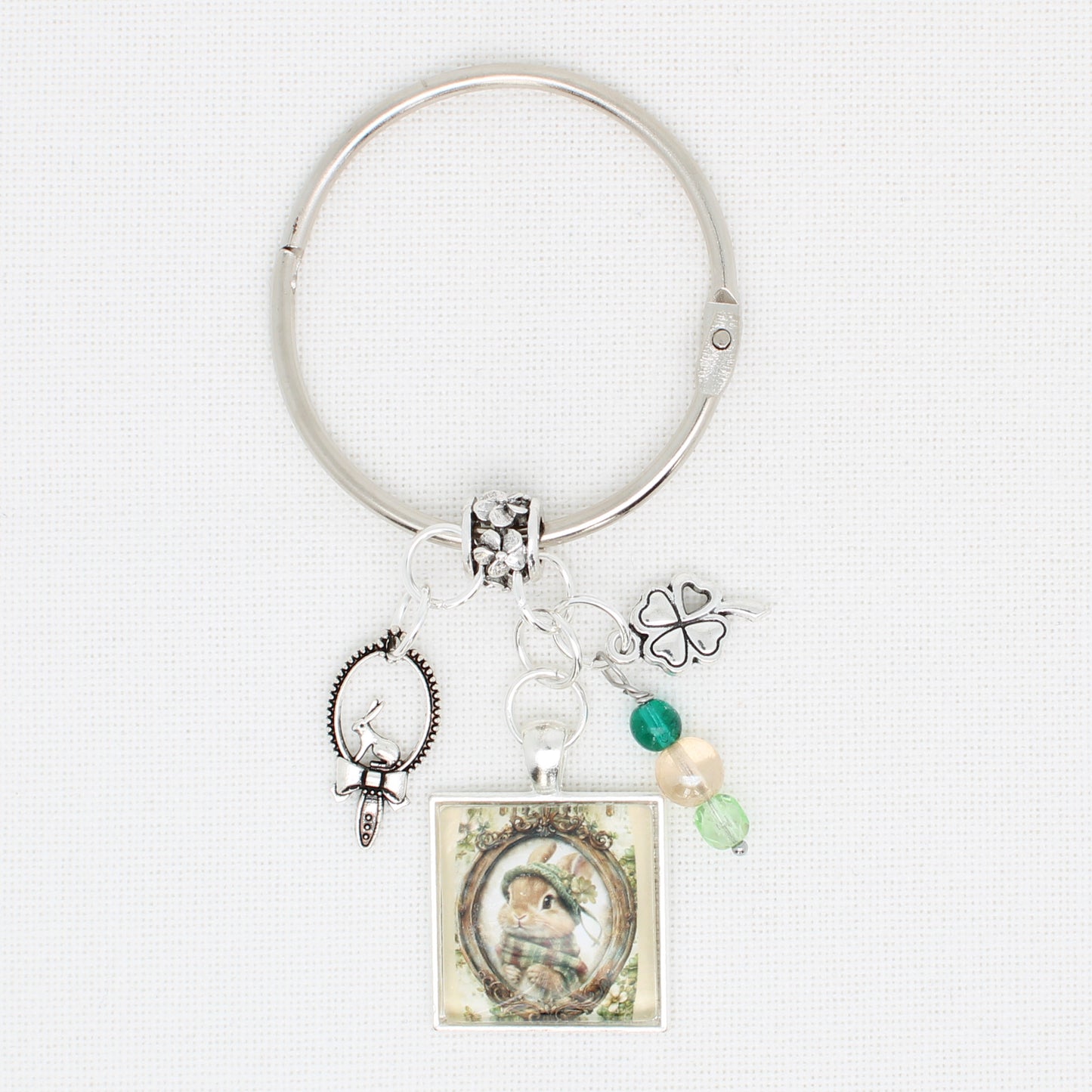 St Patrick Bunny Floss Ring