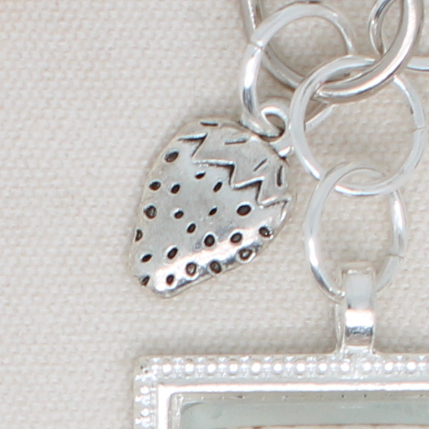 Strawberry Patch Zipper Pull/ Mini-Fob