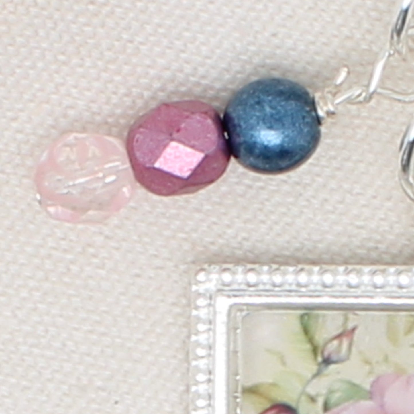 Teacup Of Flowers Zipper Pull/ Mini-Fob