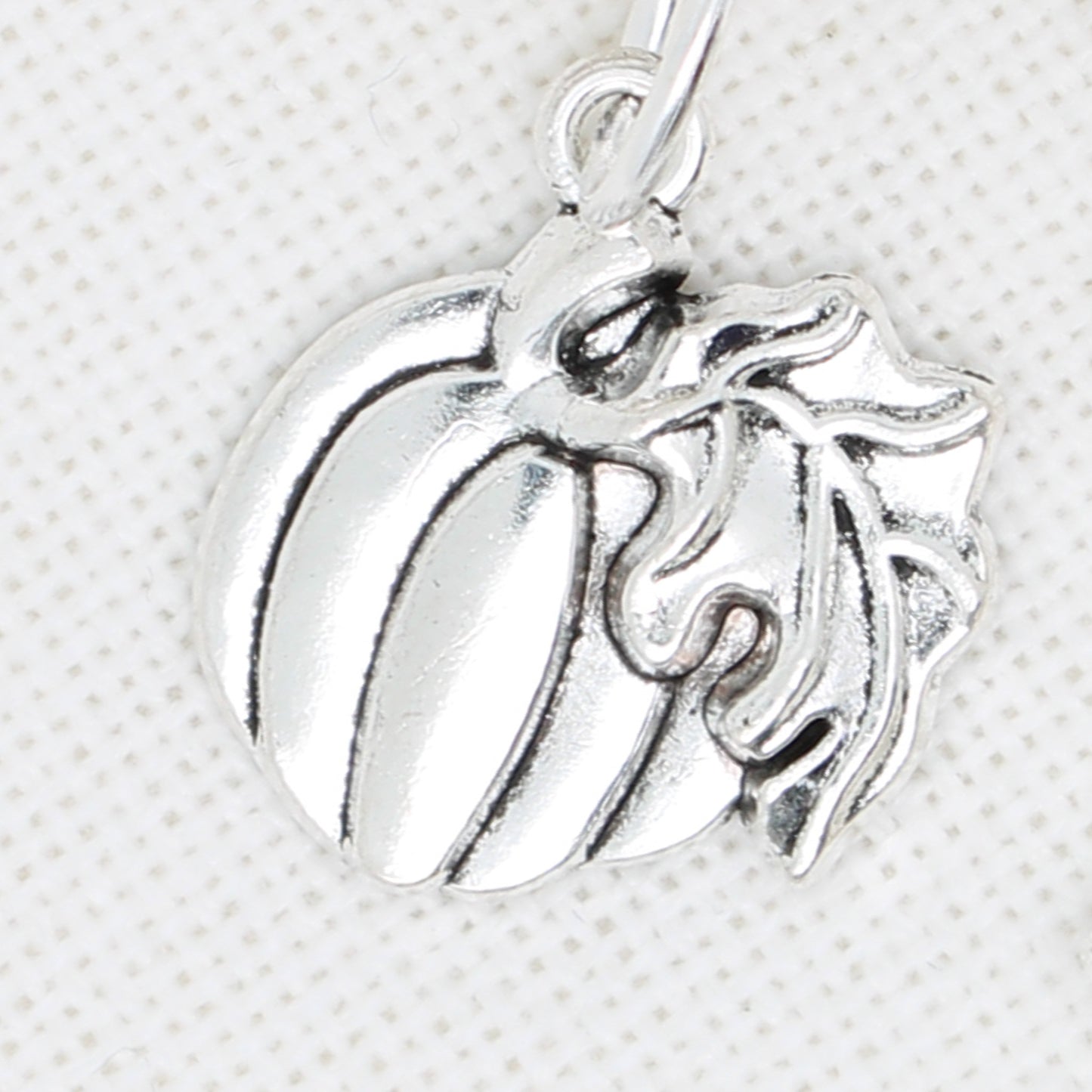 Pumpkin Barn Zipper Pull/ Mini-Fob