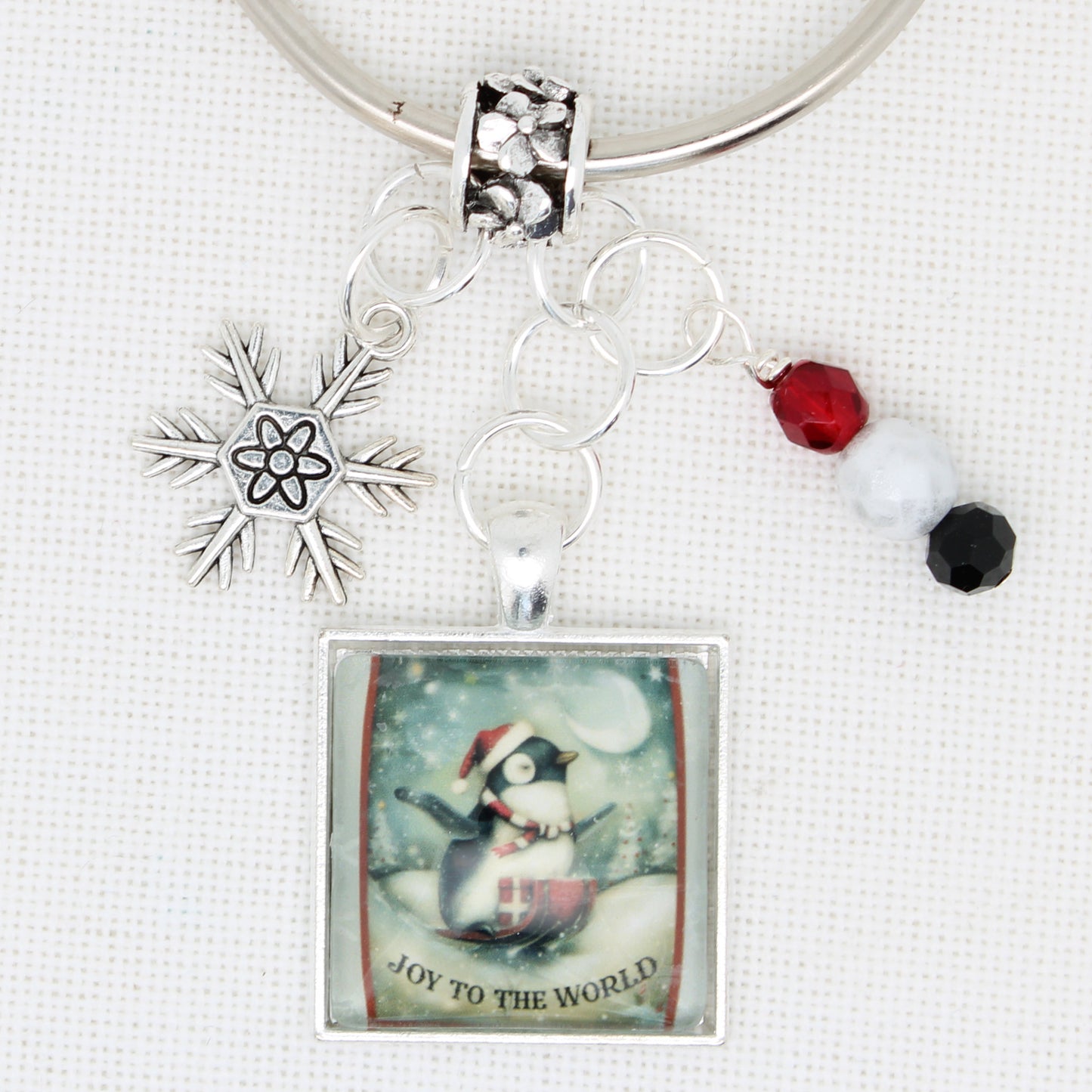 Christmas Penguin Floss Ring