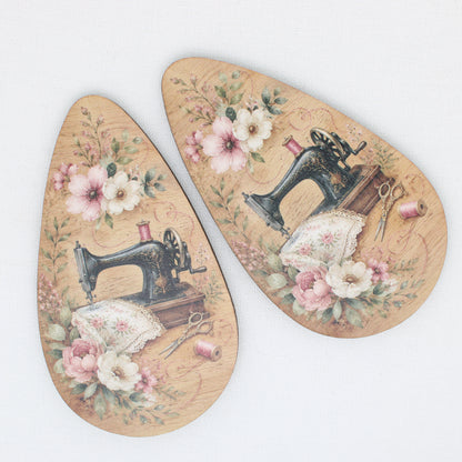 Gold Colored  Embroidery Scissors in magnetic wooden box