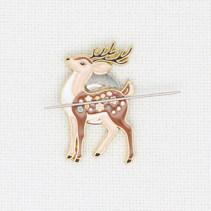 Reindeer Enamel Magnetic Needle Minder For Cross Stitch