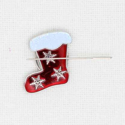 Stocking Enamel Magnetic Needle Minder For Cross Stitch