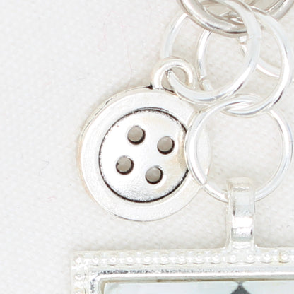 Crafty Shops Zipper Pull/ Mini-Fob