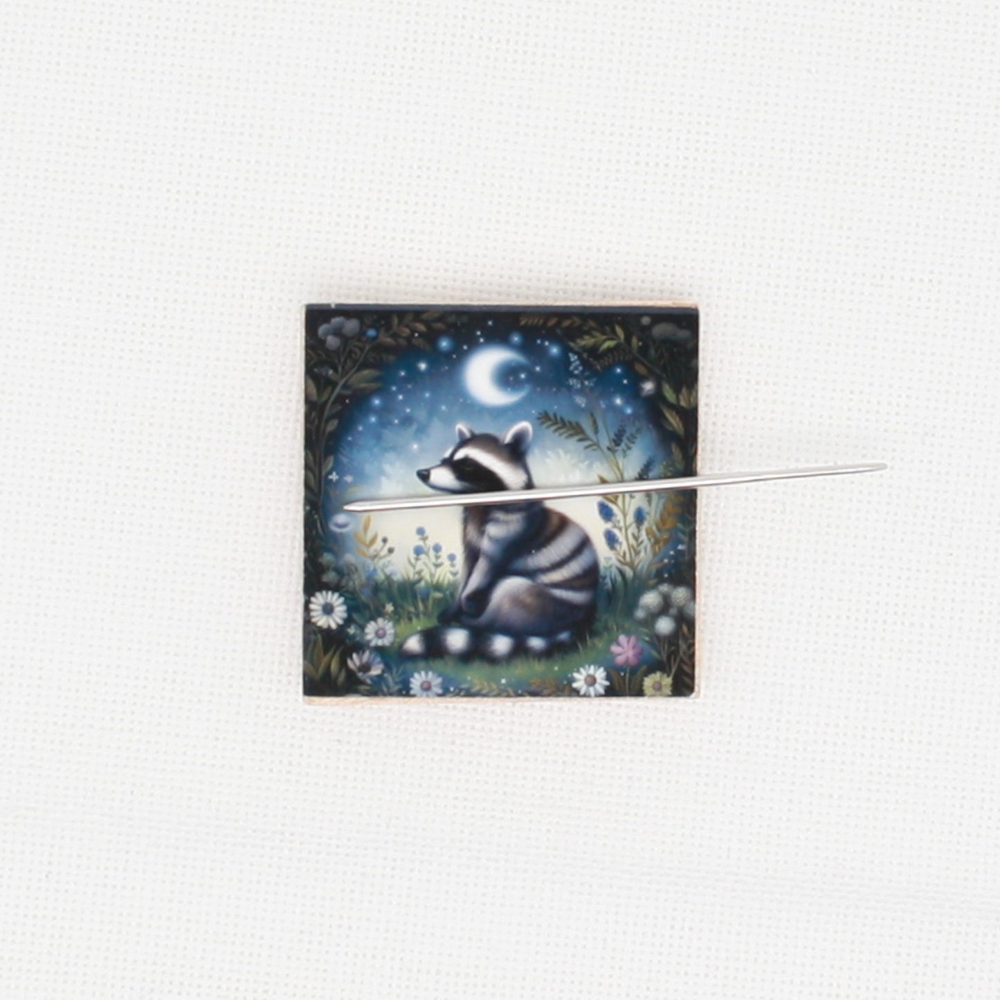 Night Raccoon Needle Minder