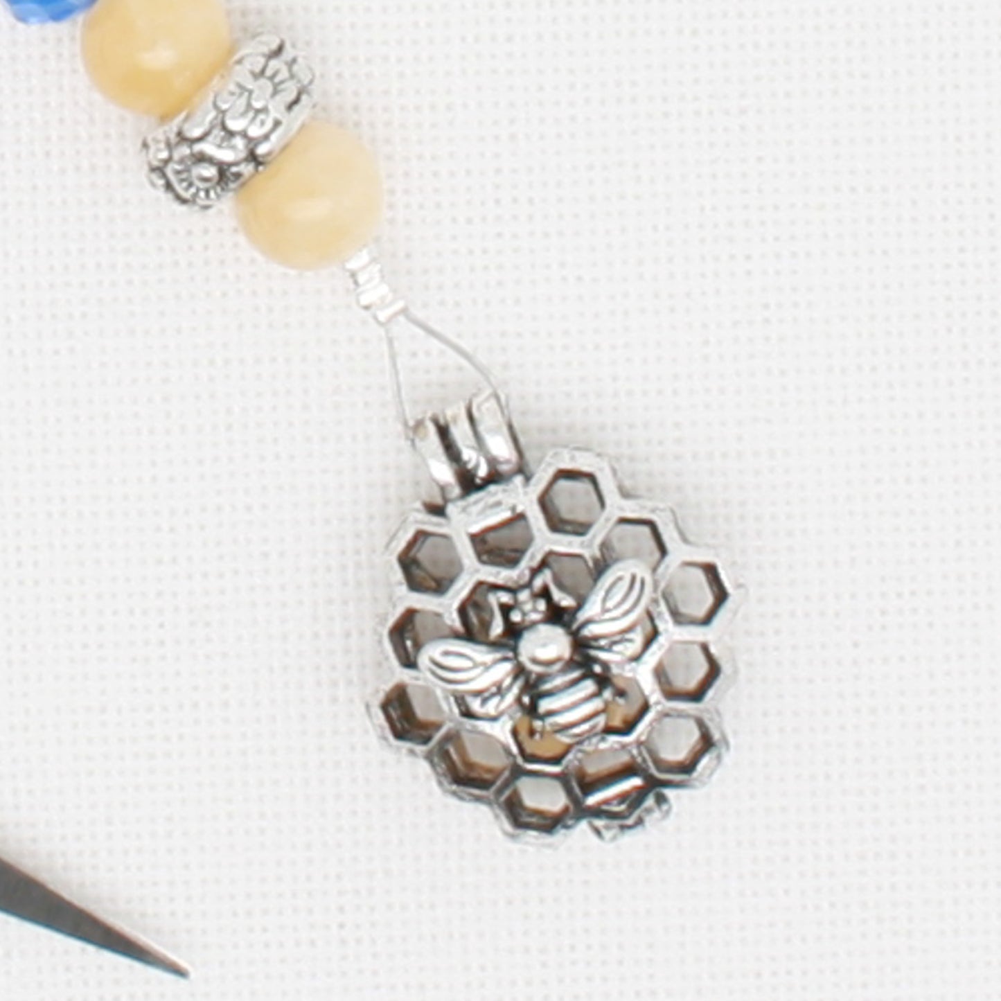 Honey Bee Scissor Fob