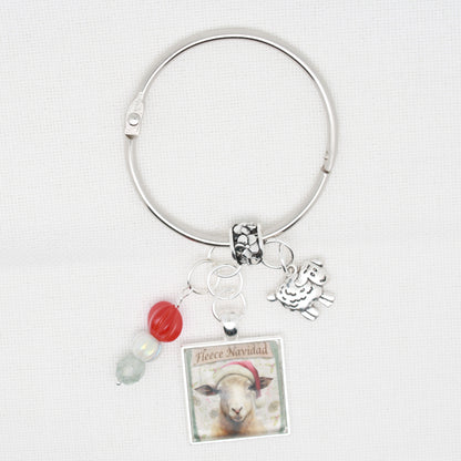Fleece Navidad Farm Floss Ring