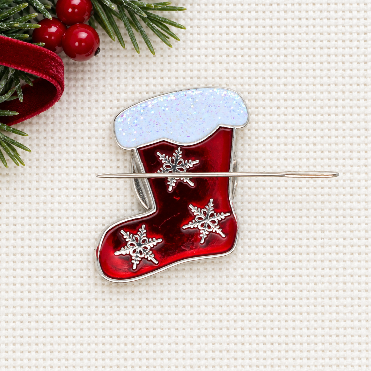 Stocking Enamel Magnetic Needle Minder For Cross Stitch